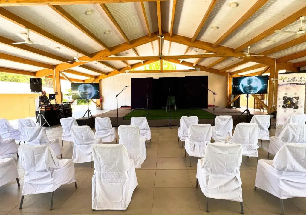 EcoHotel El Almendro
