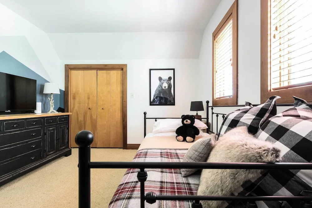 Wintergreen Resort Home ~ 2 Miles to Ski Slopes!