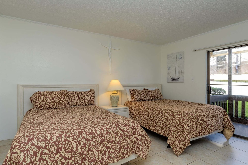 Tiki 120 - Close To The Beach 1br Condo W/ Balcony 1 Bedroom Condo