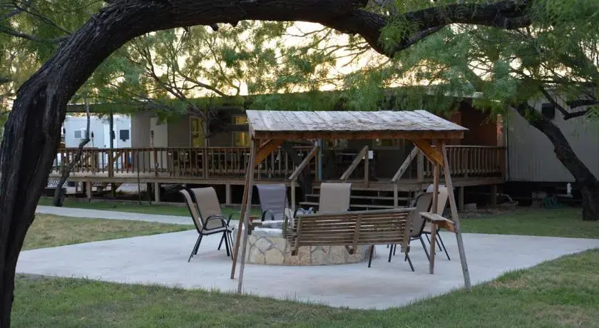 RLI Carrizo Springs Lodge
