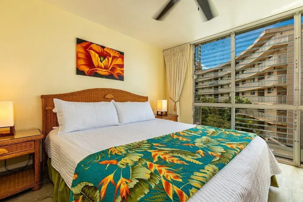 Kamaole Nalu 402 2 Bedroom Condo, Kihei