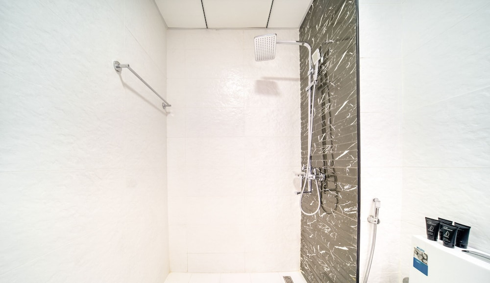Elz Residence Stylish Studio Living