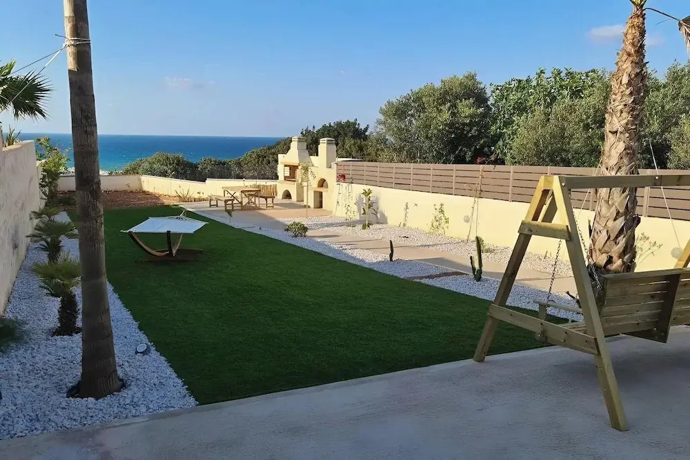 Zoi's SeaView House