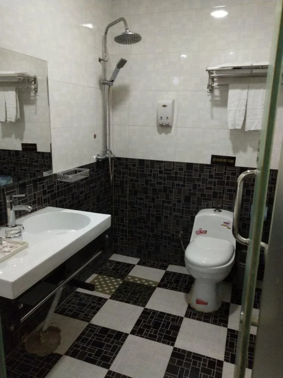 Selina Holiday Hotel Minzhi Branch