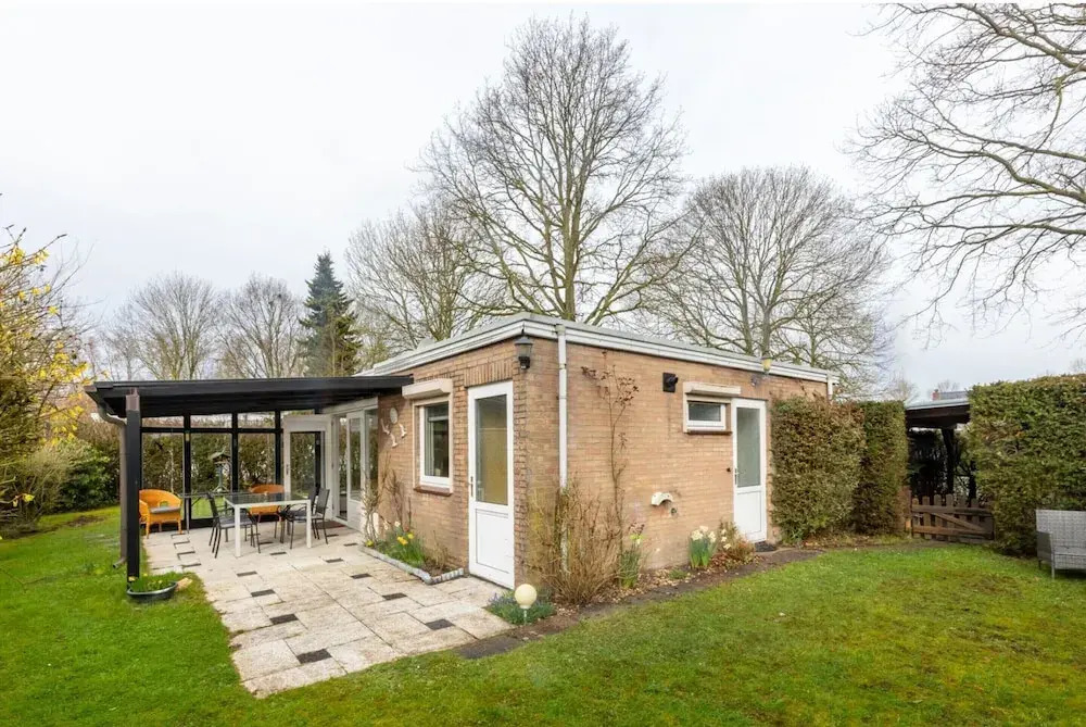 Holiday Home near Veerse Meer with Garden
