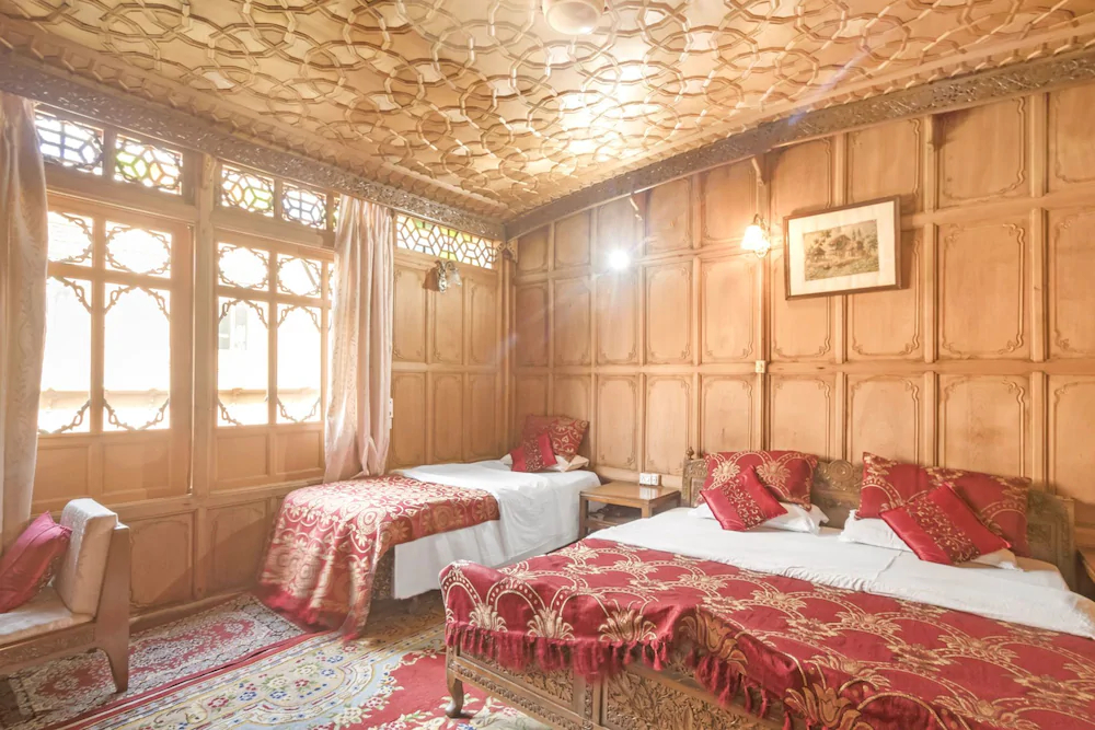 GuestHouser 3 BHK Houseboat d520