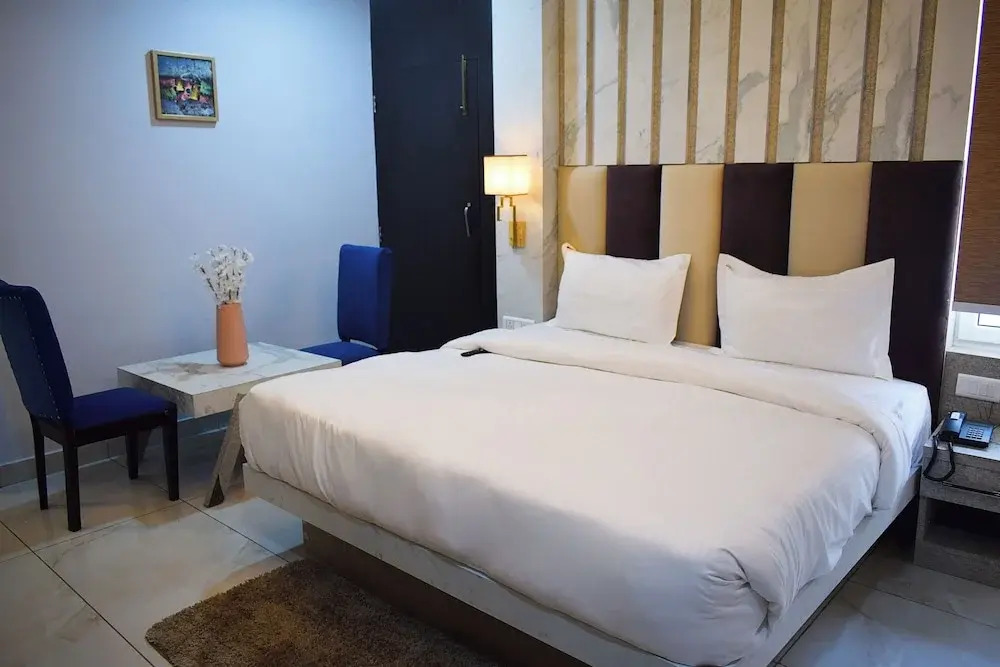 Country Ambience Hotel By Jags City Mall