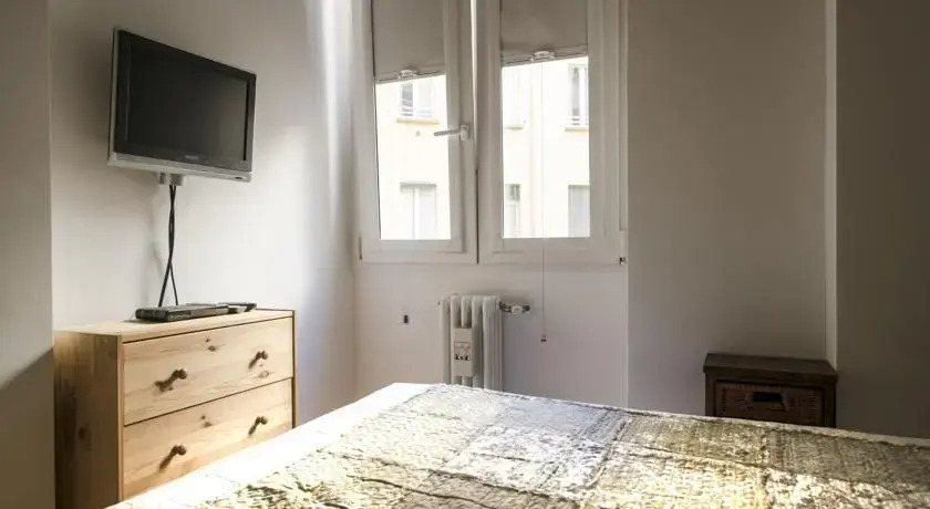 Gramsci Halldis Apartment