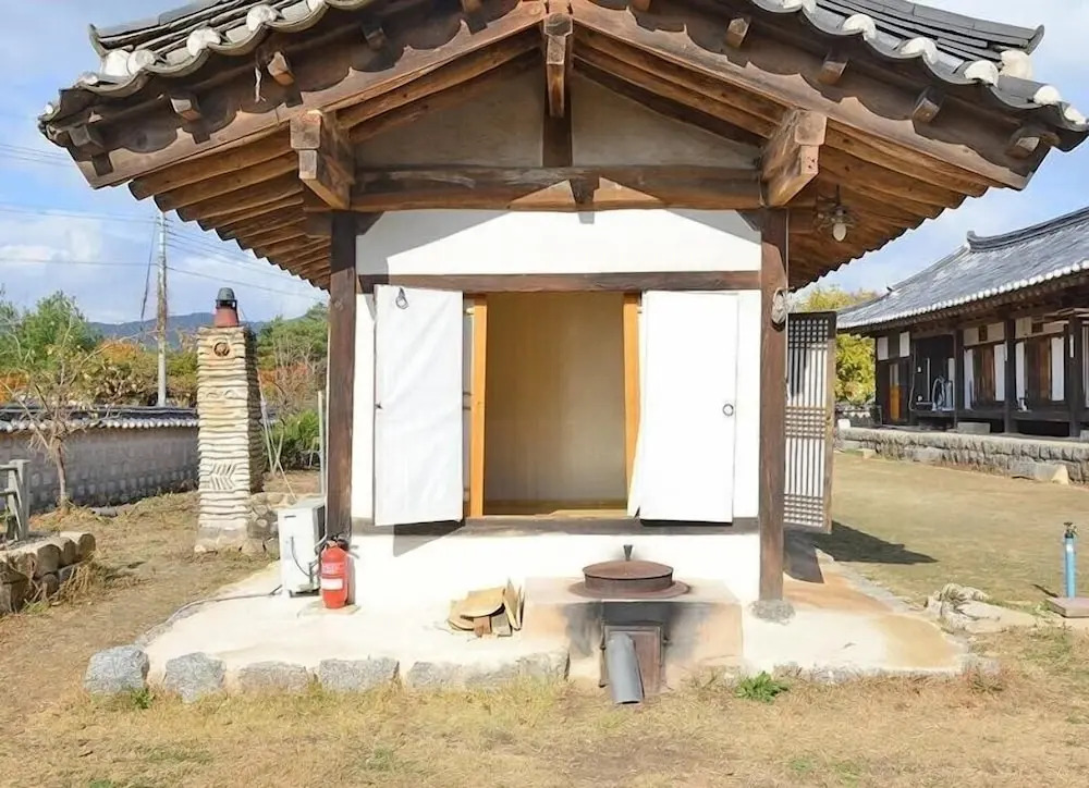 Suaedang Hanok Stay