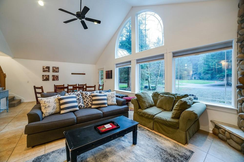 Mt. Baker - 5 Bedroom Cabin - RNU 65341