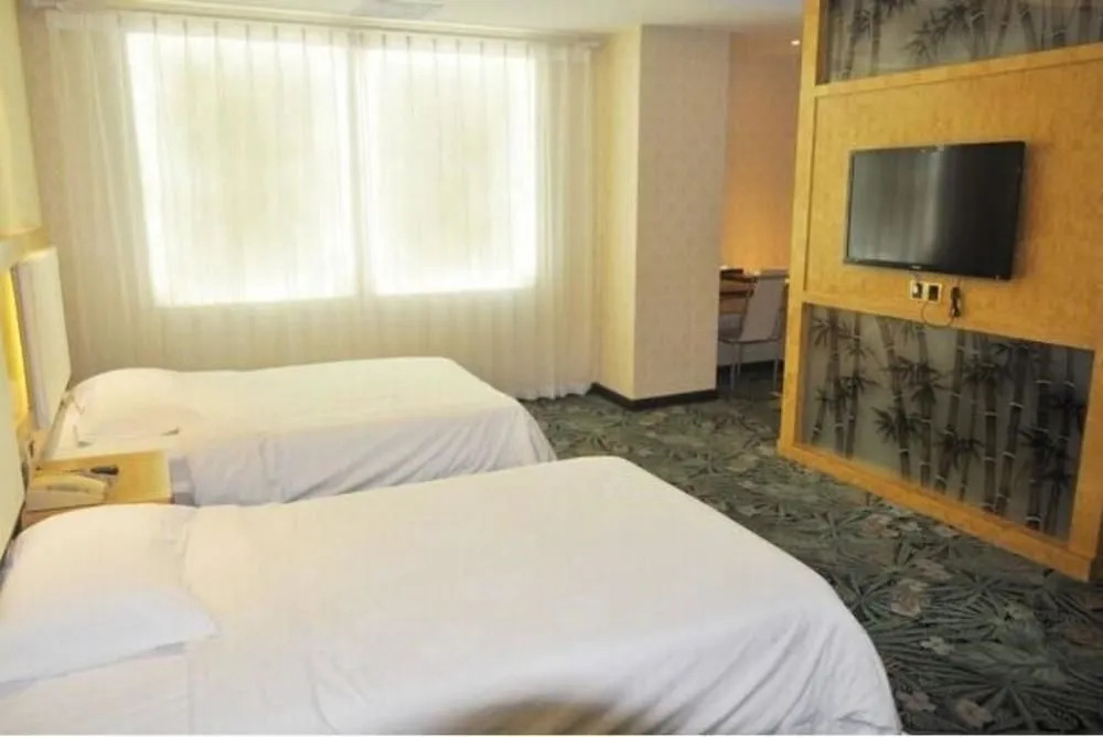 June Hotel