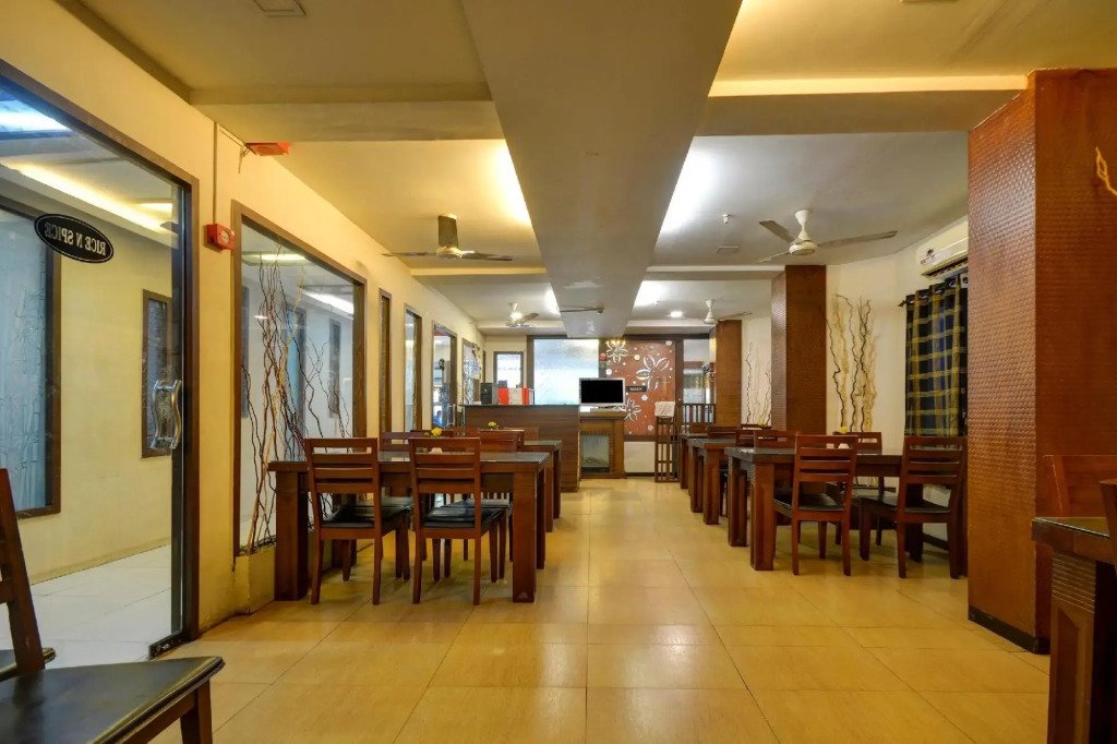Hotel Vishnu Priya