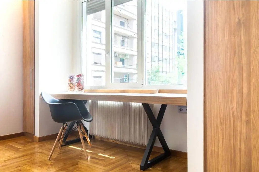 TONI'S Bright and Green Home in City Centre