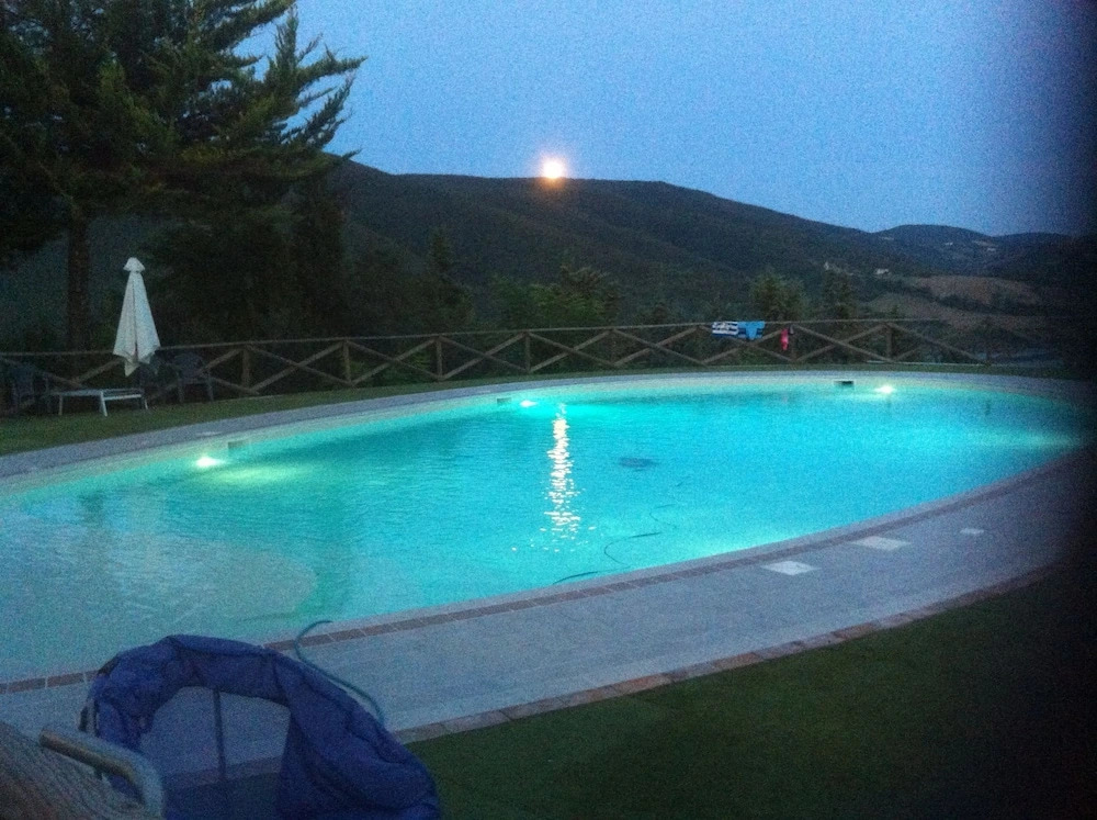 Colle Sul Lago