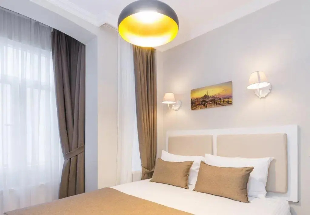 The Little House Hostel