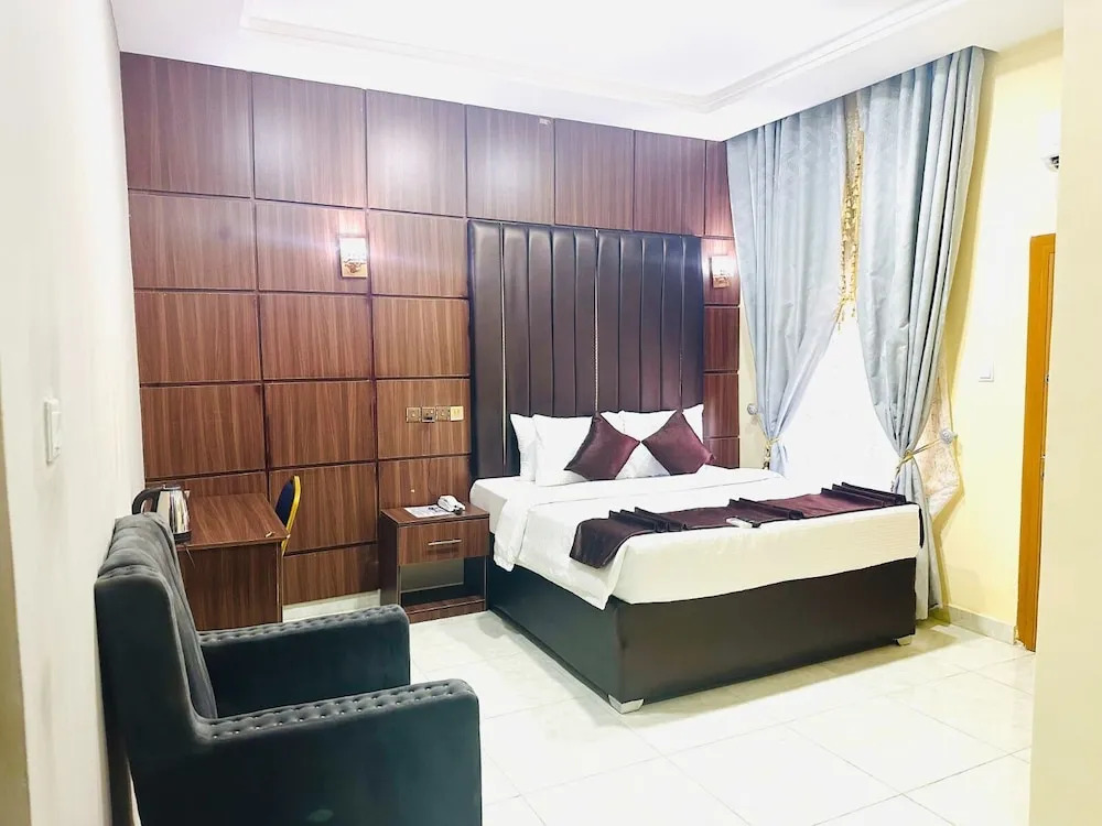 Davina hill resorts and hotel