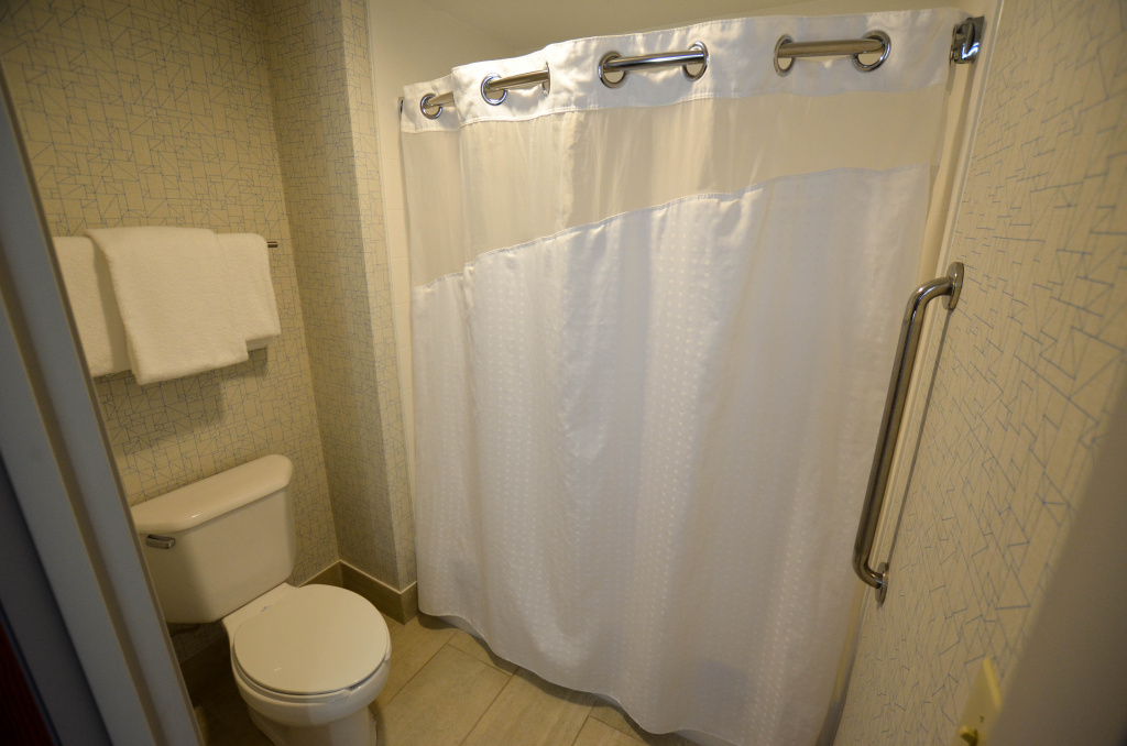 Holiday Inn Express Pittsburgh-Bridgeville by IHG