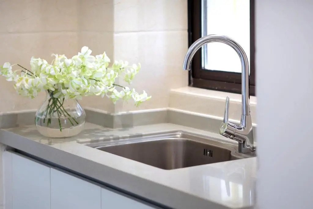Green Collection Care Hotel (24 Hours Free Transfer from Meilan Airport/Railway Station)
