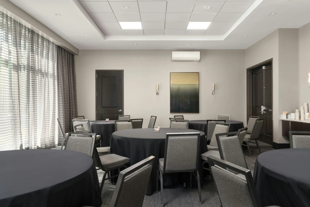 Hampton Inn & Suites-Worcester, MA
