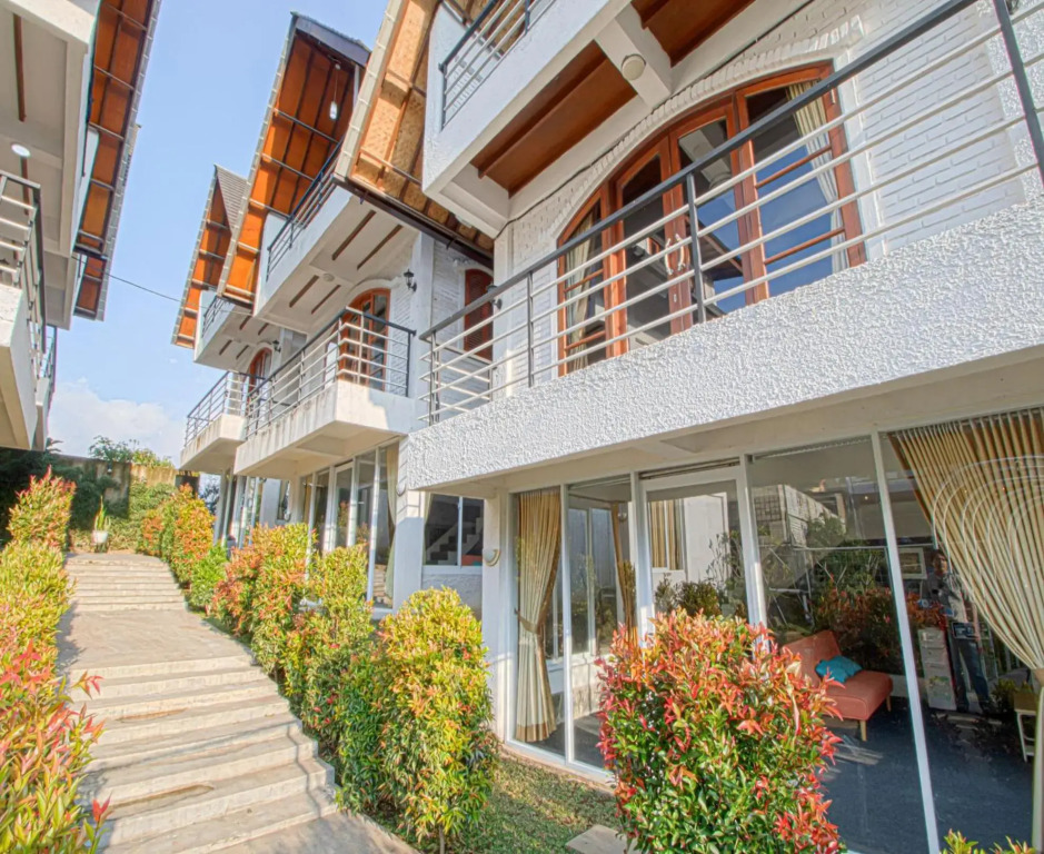 Hotel Kupu Kupu Lembang