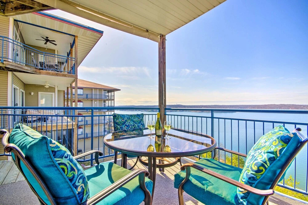 Family Condo w/ Views & Pool Access in Lake Ozark!