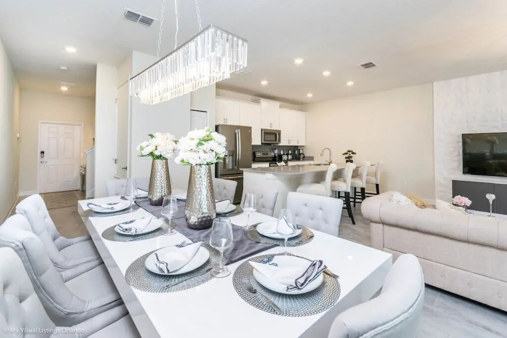 Gorgeous Townhome In Champion's Gate Near Disney! 4 Bedroom Townhouse by RedAwning