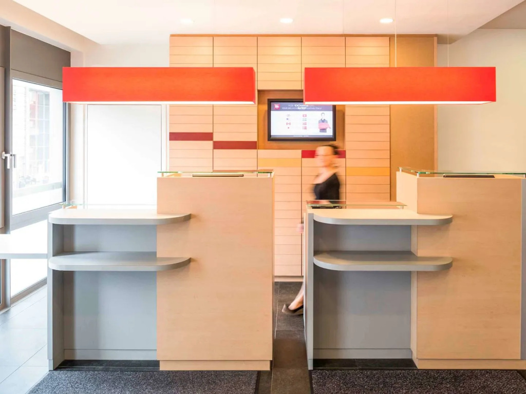 ibis Esch Belval