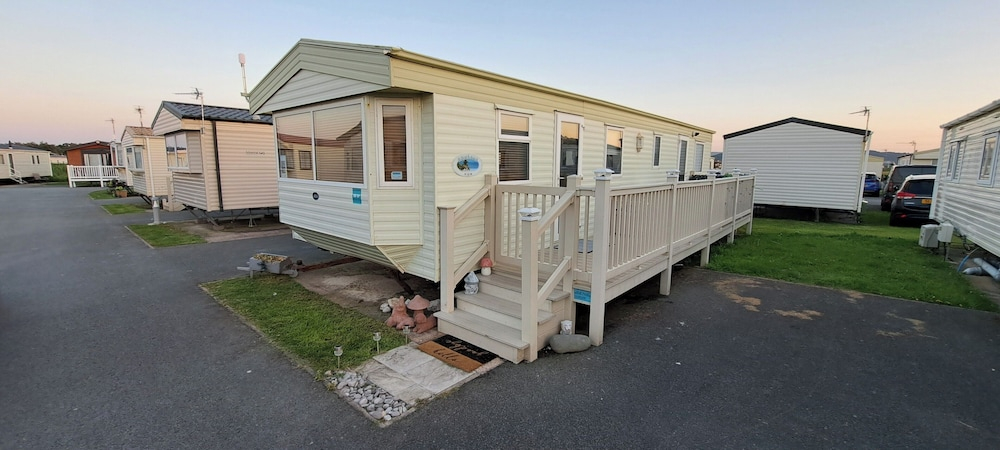 Seaside Caravan Goldensands Kinmel Bay-sleep 6