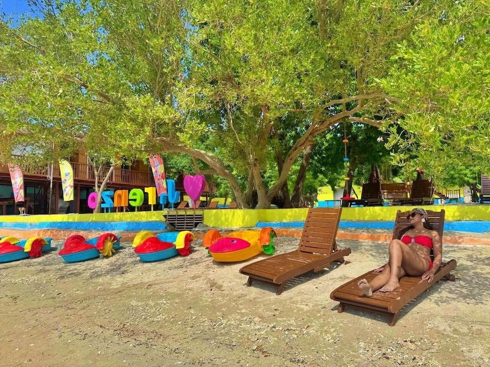 Arenzo Beach Resort Calatagan Batangas