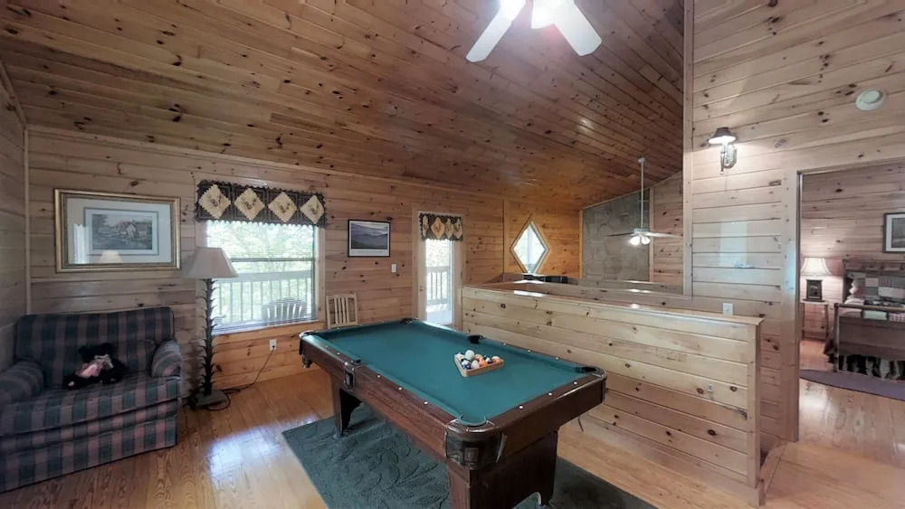 Bearly Visible - 2 Br Cabin
