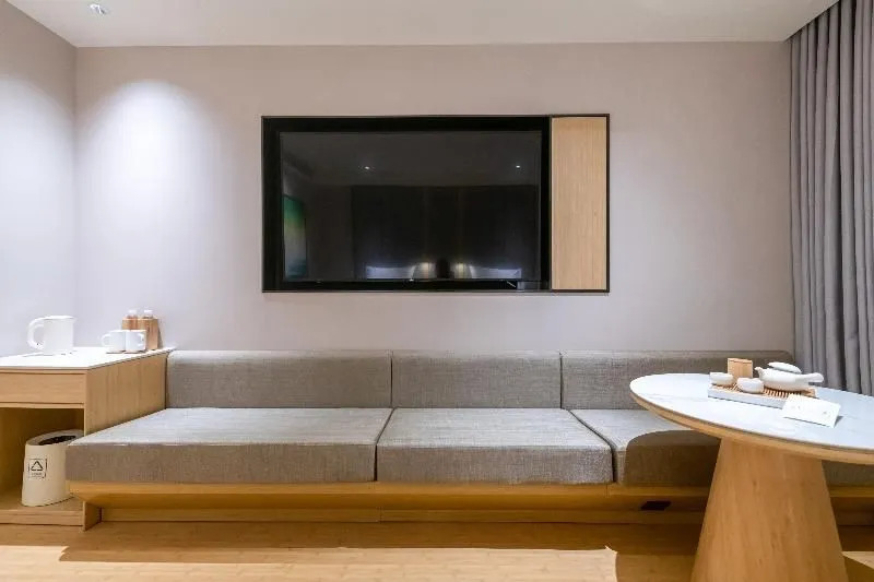 Ji Hotel (Shanghai Orient Yide City)