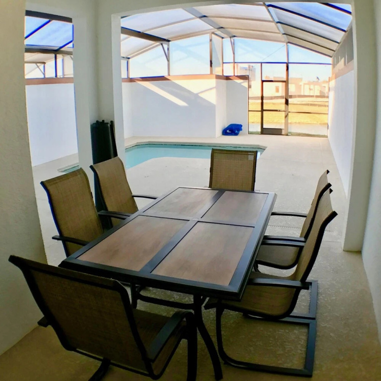 3109 Storey Lake Resort  41270/44281