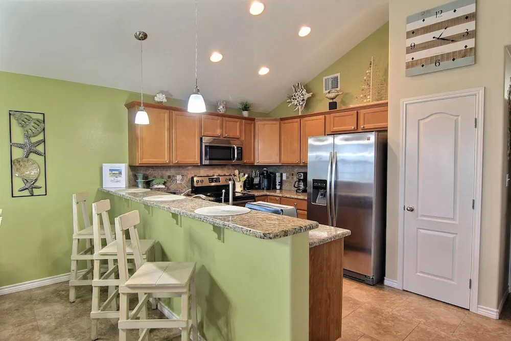 Sandy Bottoms 408 by RedAwning