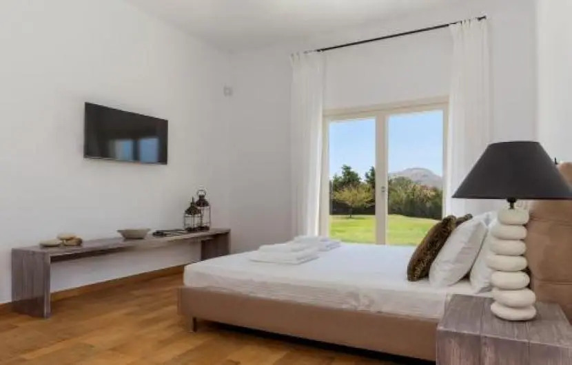Holiday Home 5 Bedrooms 5 Bathrooms - Afantou