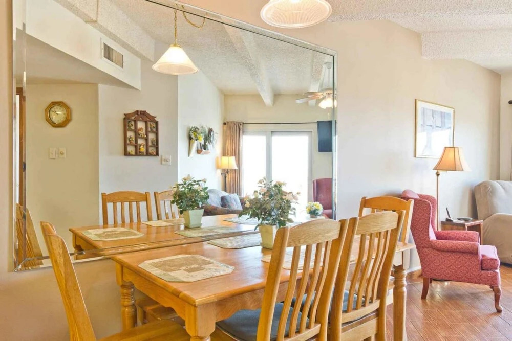Aquarius Condominium 401