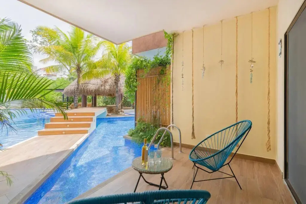 Tulum Swim up apartment for 5 pax with free bikes and WIFI