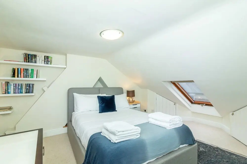 The River Cam Escape - 5BDR with Private Garden with Pond
