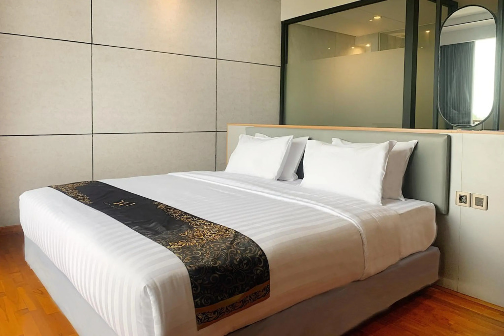 Grand Miami Hotel