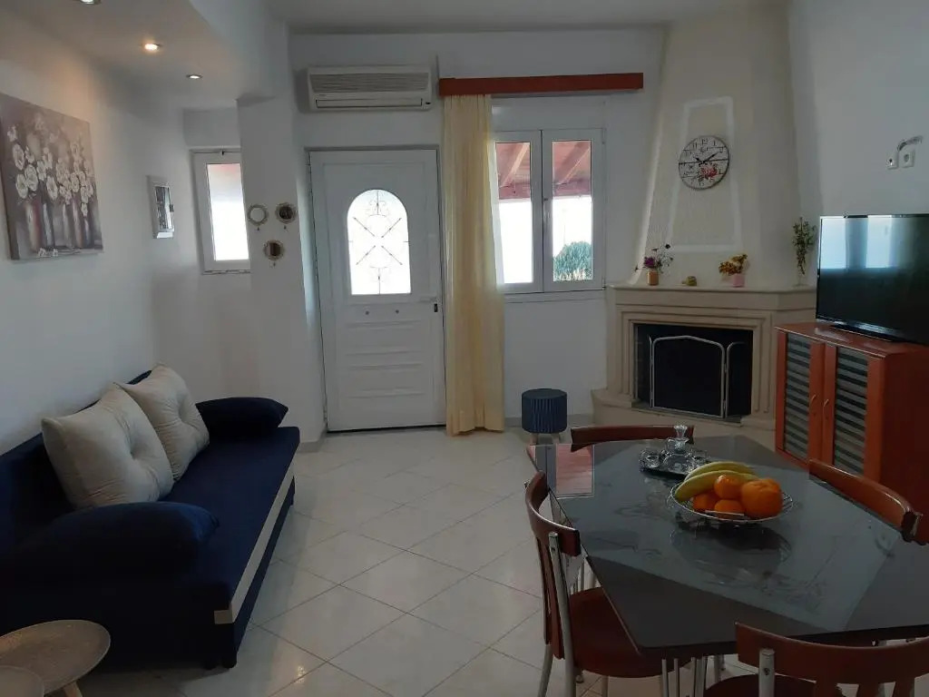 Roussas View Apartments