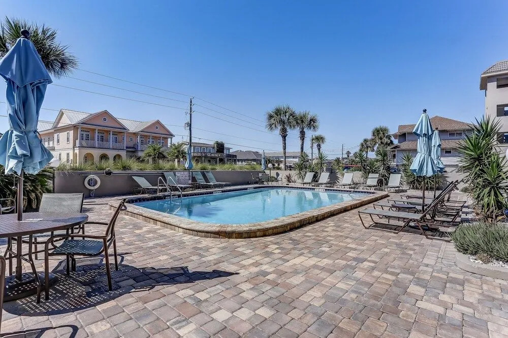 Rustic Theme Condo with Scenic Ocean View by RedAwning