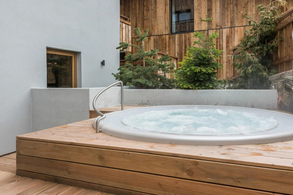 IPE - Modern apartment with spa and fitness room