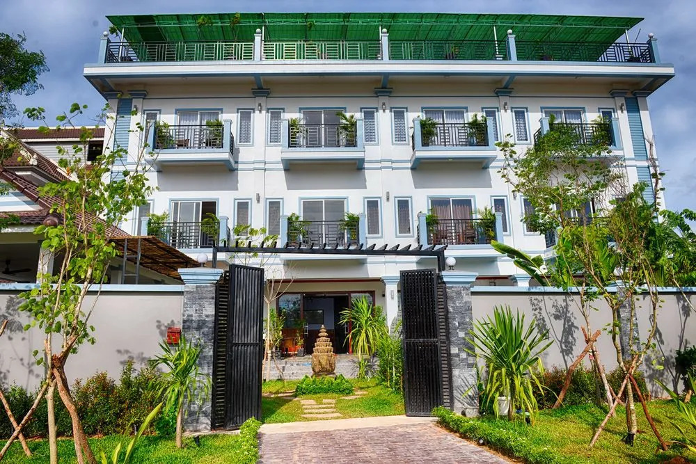 The Villa Secret Garden