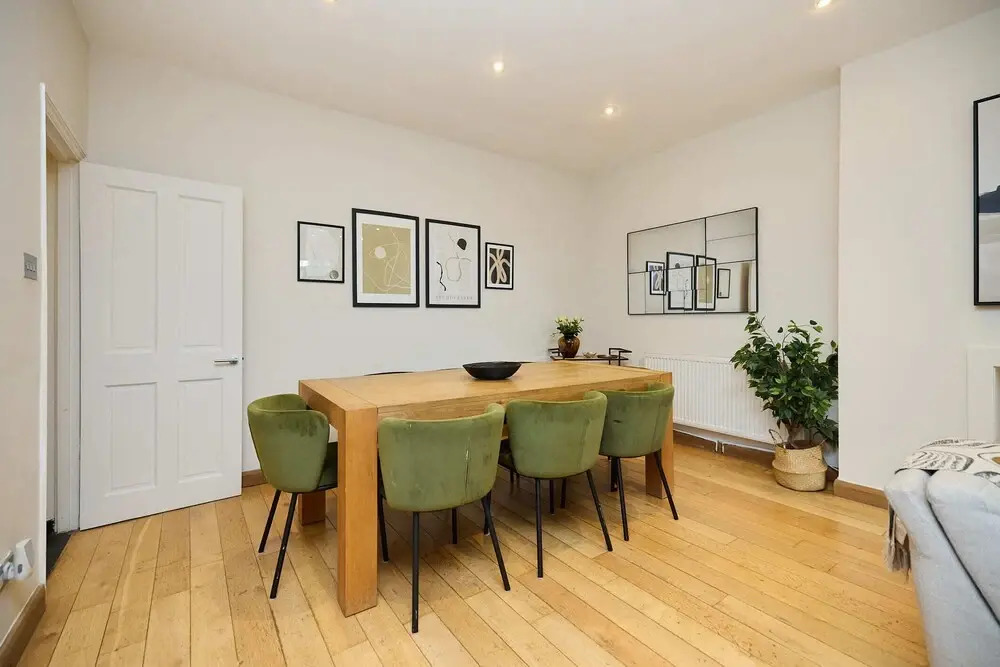 Kensington Garden Flat with Office