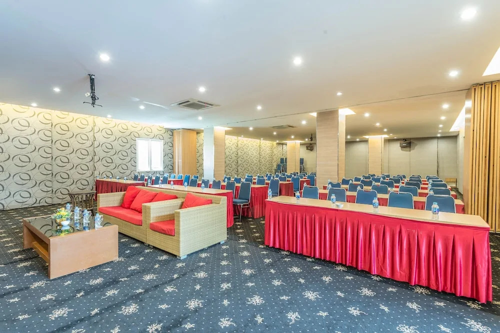 Airy Tengah Merdeka Barat 428 Pontianak