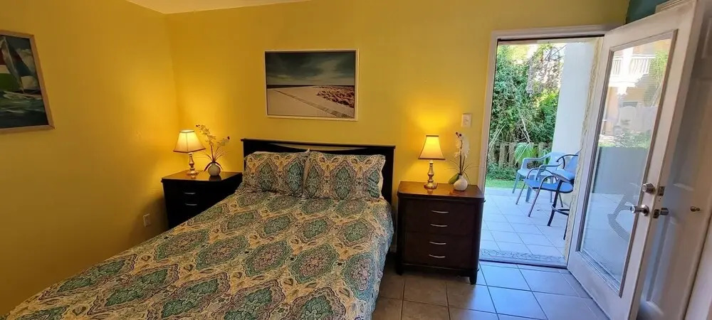 Clean Updated Condo w/ Pool 1/2 a Block to Beach 2 Bedroom Home by Redawning