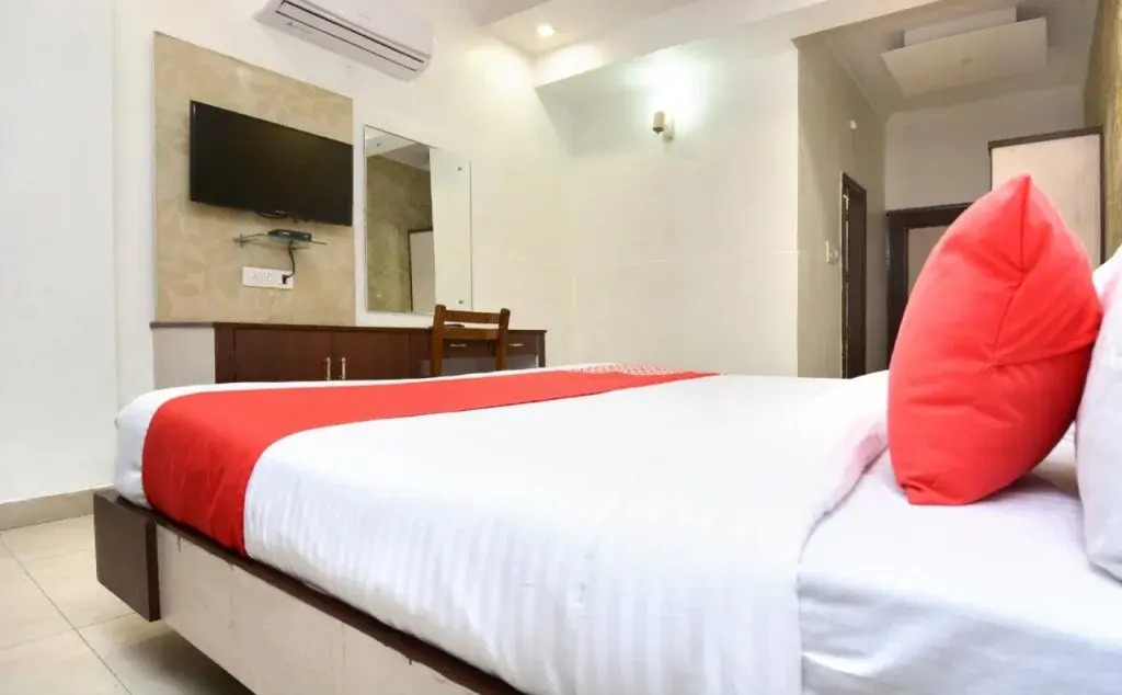 OYO Flagship 29078 Hussainpura Hukam Singh Road