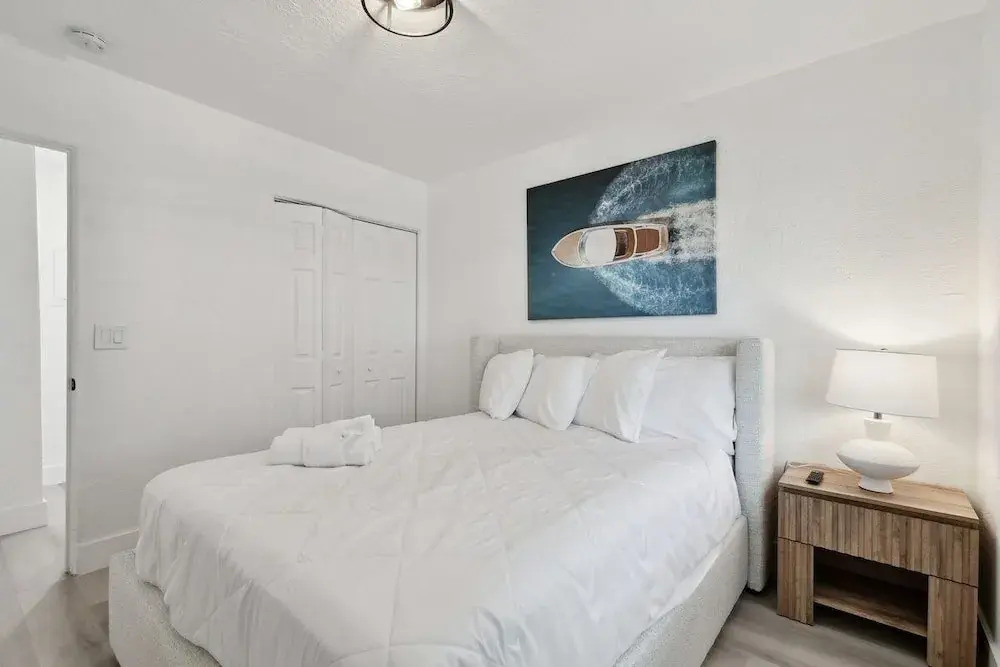 117 127th Ave E Unit 3