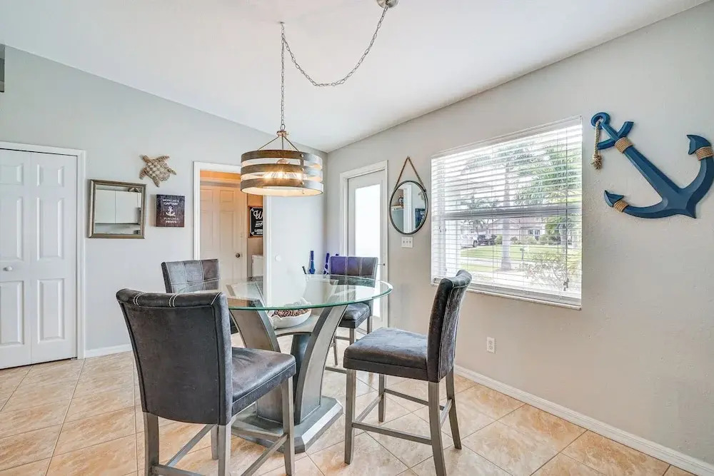 Family-friendly Cape Coral Paradise w/ Pool!