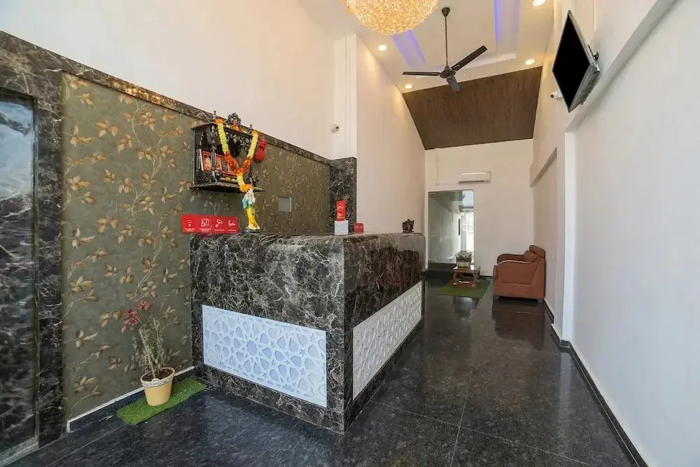 Royal Imperio By OYO Rooms