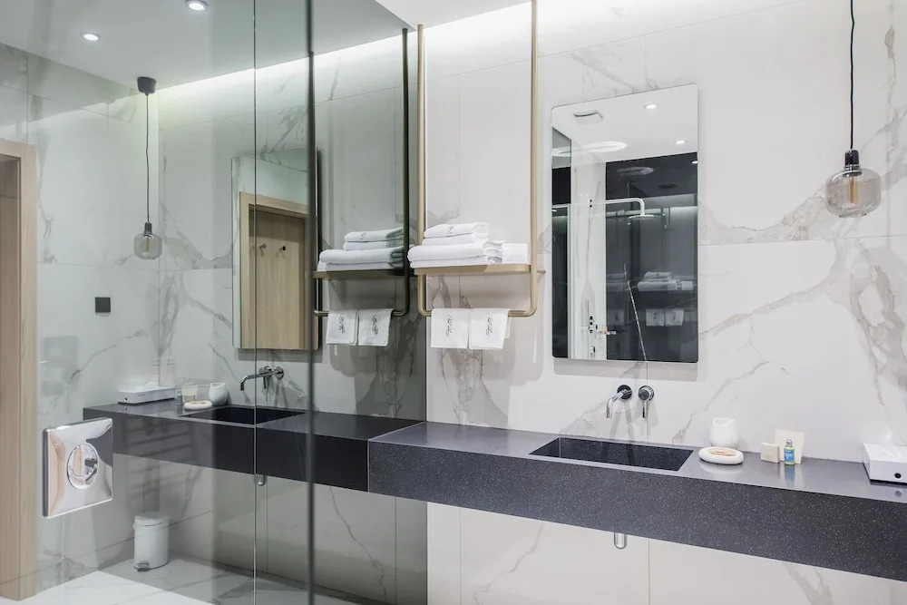 Pod Zidom Rooms